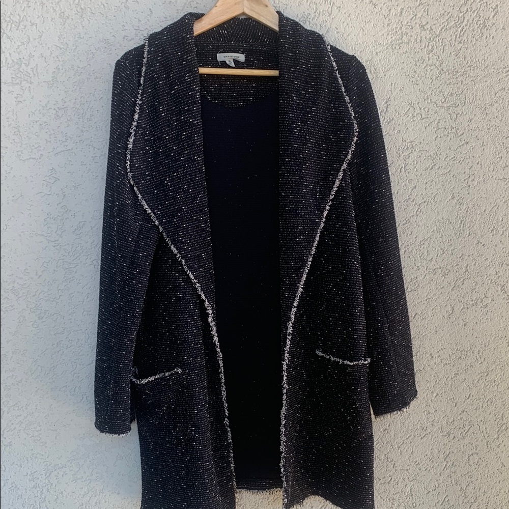 Max Studio long Black and white textured jacket with wide collar and pockets